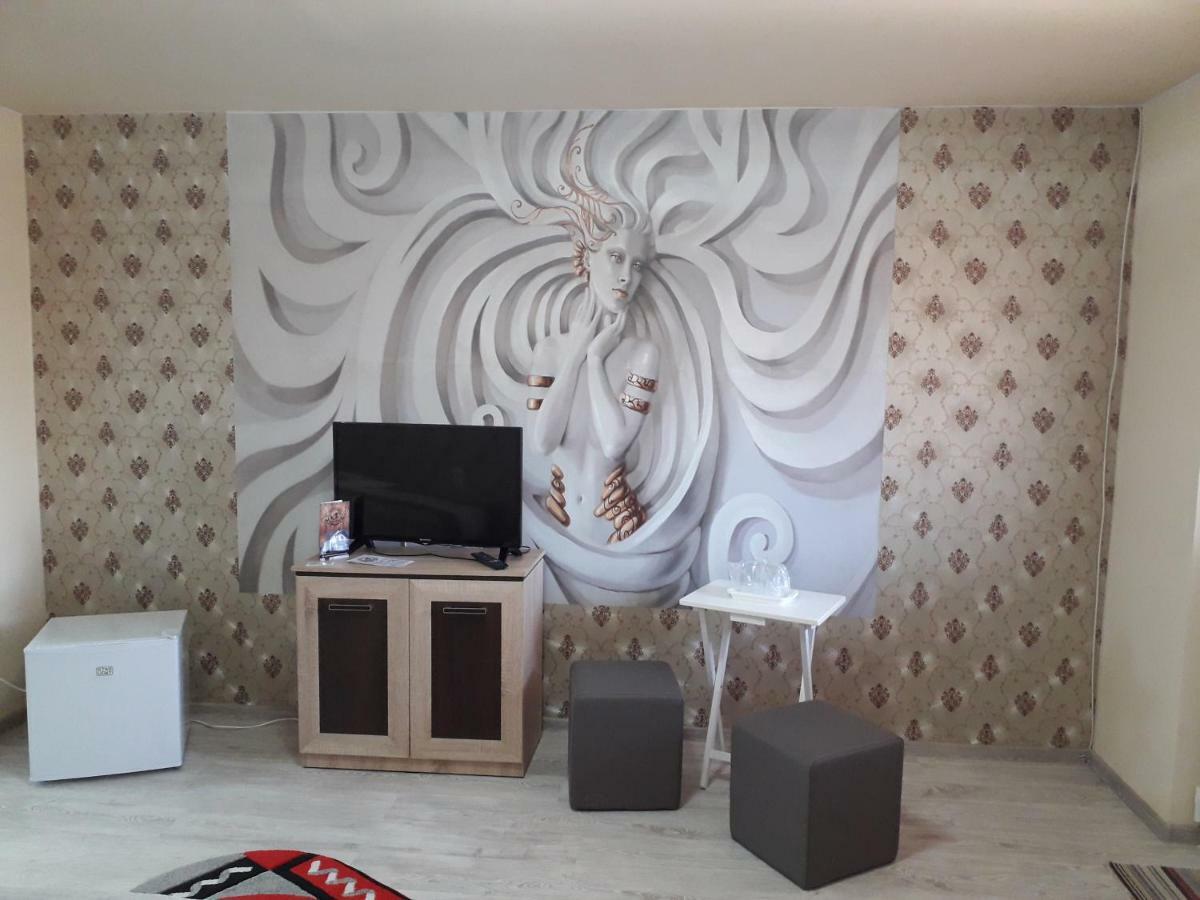 Отель Casa Cu Butoi Совата Экстерьер фото