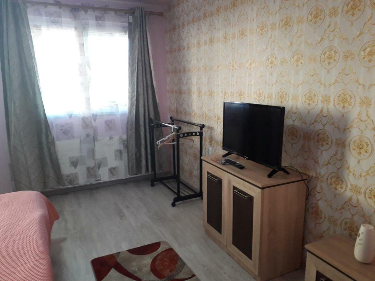 Отель Casa Cu Butoi Совата Экстерьер фото
