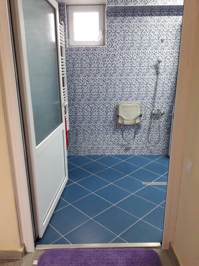 Отель Casa Cu Butoi Совата Экстерьер фото