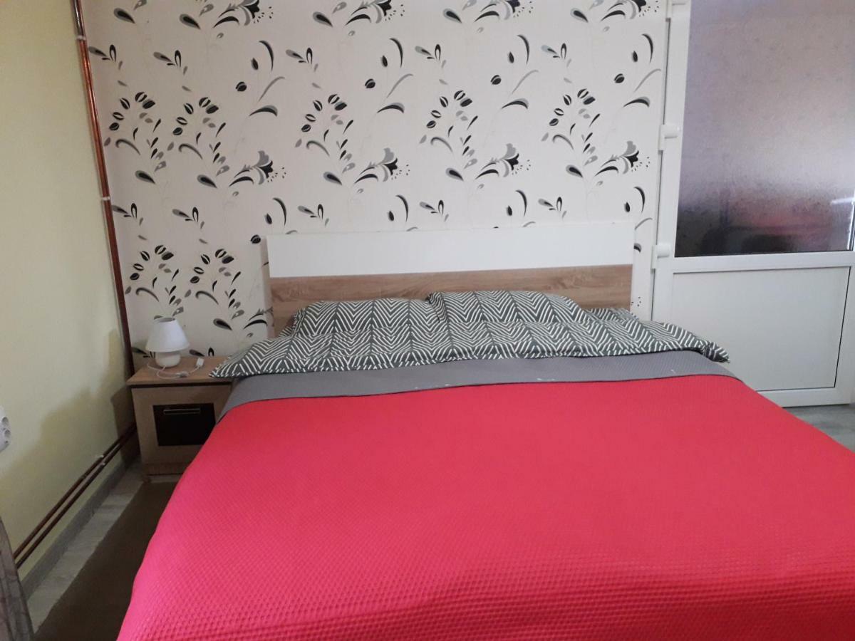 Отель Casa Cu Butoi Совата Экстерьер фото