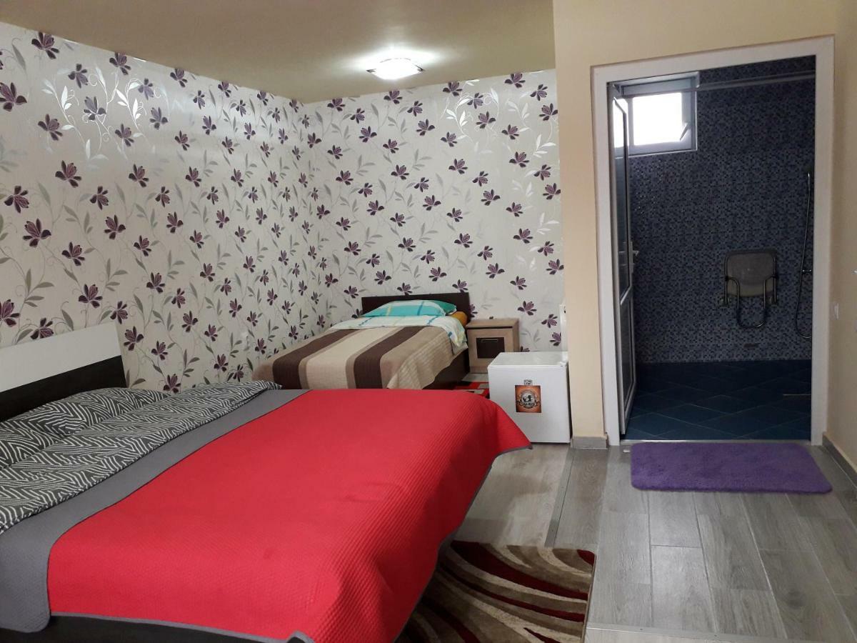 Отель Casa Cu Butoi Совата Экстерьер фото